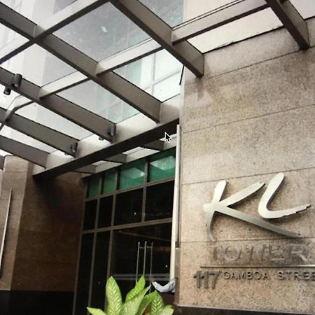 One Bedroom Apartment With Netflix At Greenbelt Makati Manila Bagian luar foto